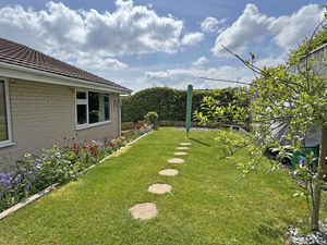 Photo 16- click for photo gallery